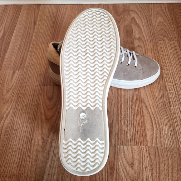 Joie Miriam Suede Leather Low Top Style Rubber Platform Taupe Sneakers Sz EU 39 - Picture 11 of 16